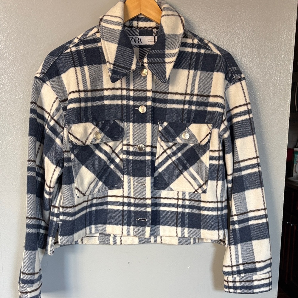 Zara Women's Navy and Cream Checkered Utility Jacket